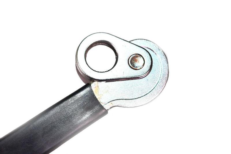 Klíč na povolování čepiček s kladívkem
